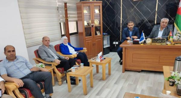 جويعد يترأس اجتماع مديري ومديرات المدارس