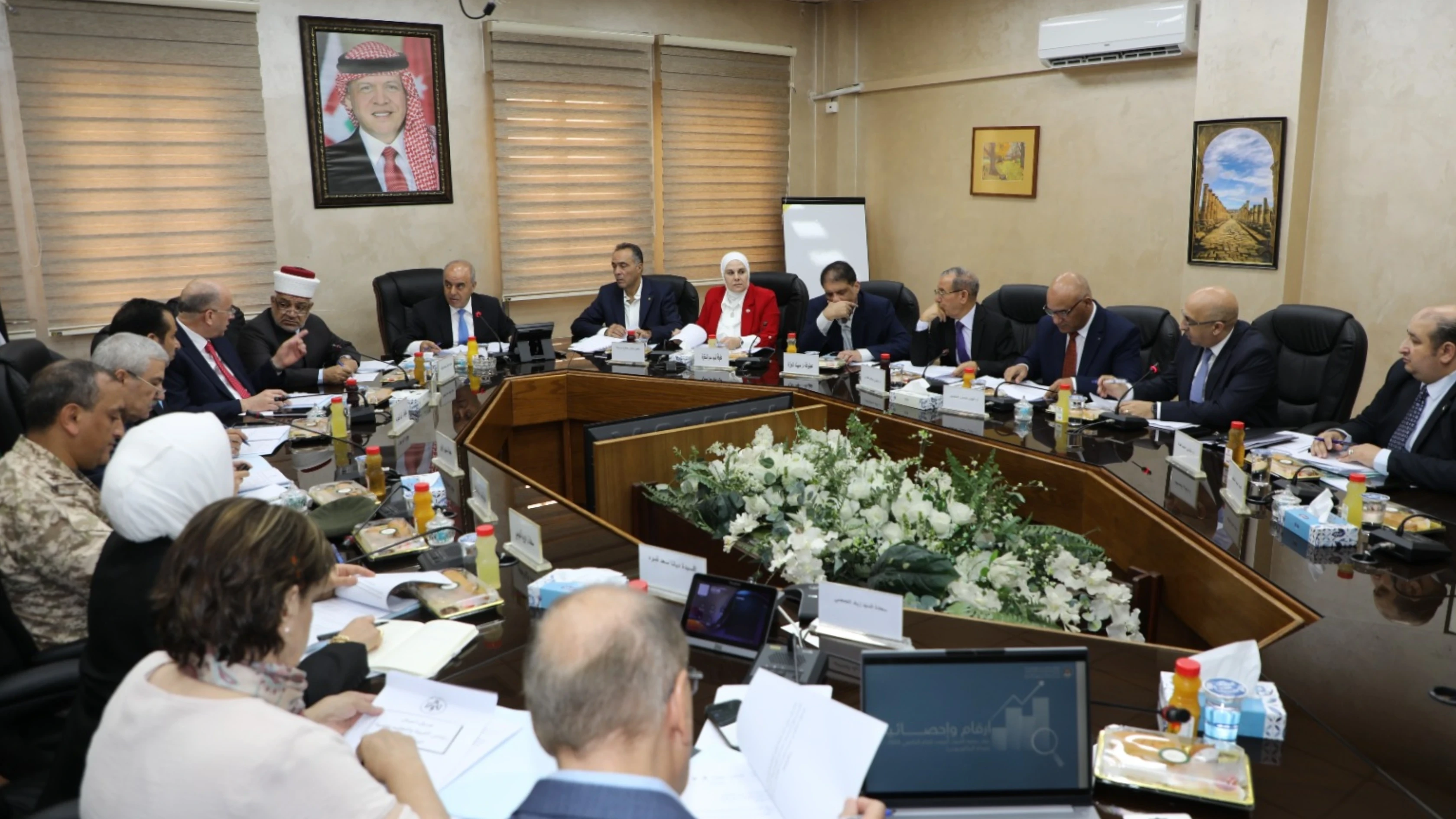 التربية والتعليم وتنمية الموارد البشرية يعتمد نتائج القبول الموحد وإعلانها غدا
