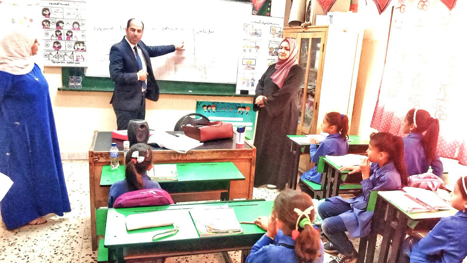 الحوامدة يتفقد مدرستي الرمثا الثانوية ونسيبة الأساسية