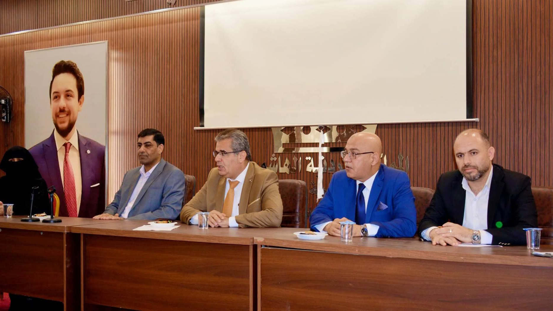تربية الطيبة والوسطية تعقد اجتماعاً لمعلمي الصحة المدرسية