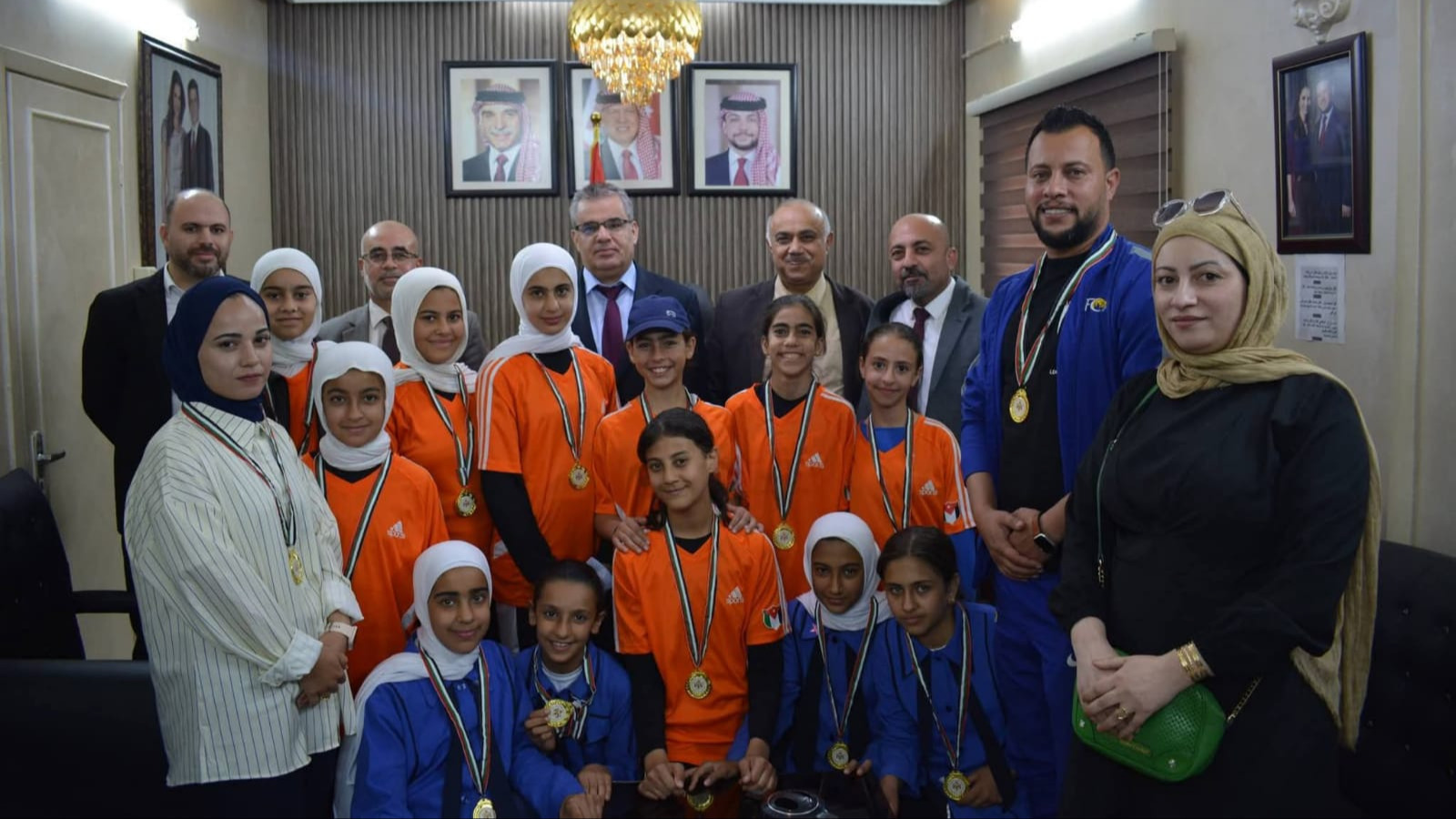 تتويج منتخب الطيبة والوسطية لكرة الطائرة للإناث بطلاً لإقليم الشمال