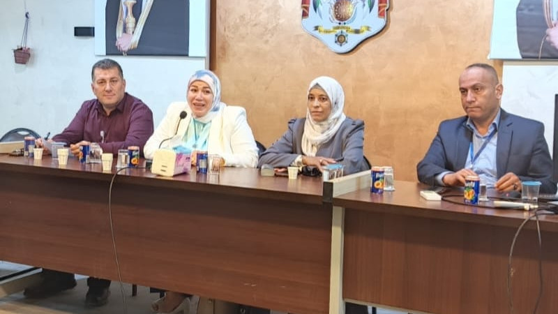 الشطناوي تلتقي مديري ومديرات المدارس في تربية بني كنانة وتهنئهم بيوم المدير العالمي