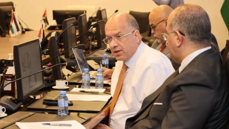 "الاعتماد" تبحث مع هيئة التسجيل في فيكتوريا الأسترالية تطوير معايير اعتماد المدارس